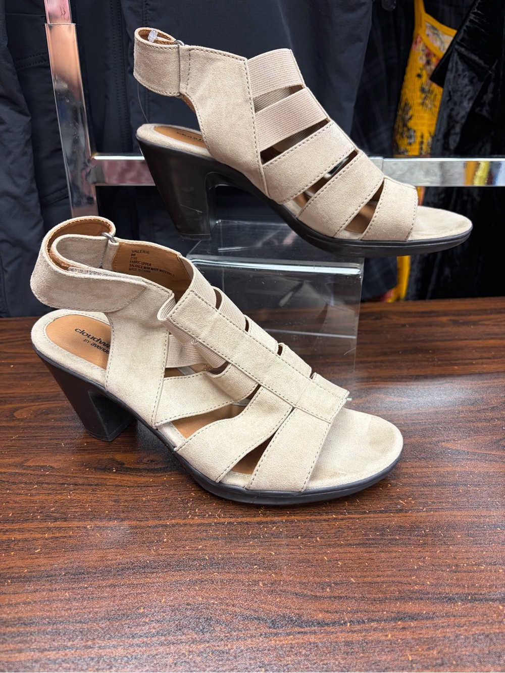 Cloudwalkers by Avenue Beige Strappy Wedge Sandals for Women 8 WIDE